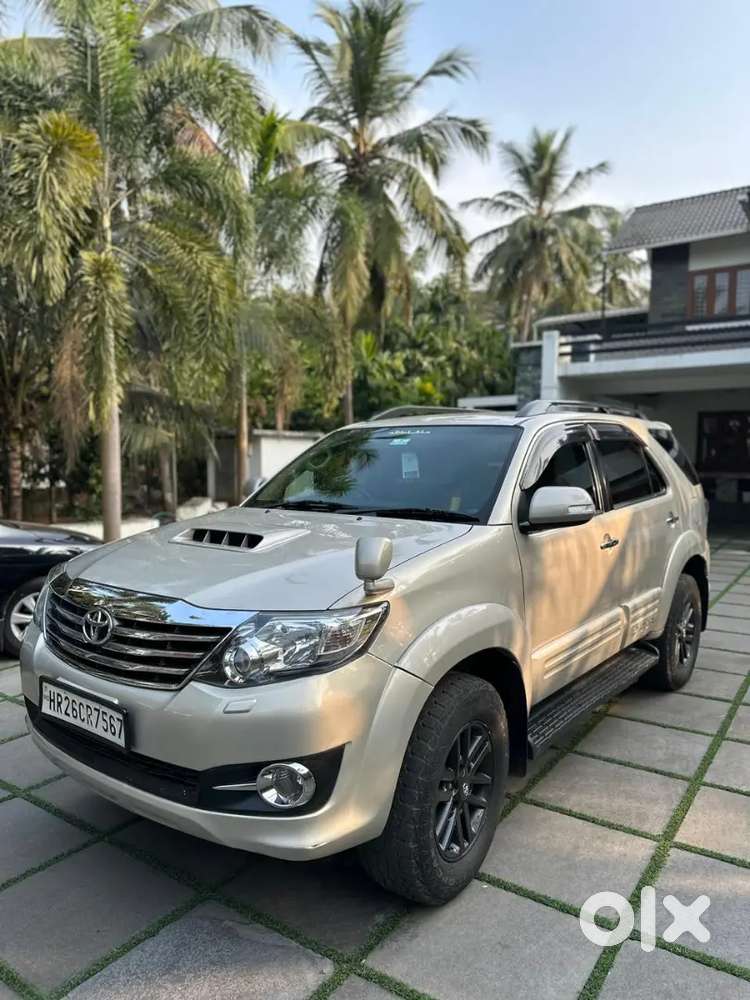 Toyota Fortuner 2015 Diesel Manual  Genuine Km  Excellent Condition