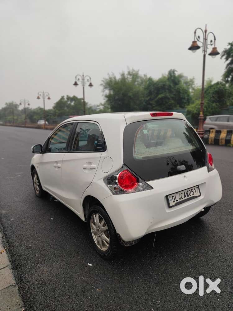 Honda Brio V Mt, 2014, Petrol