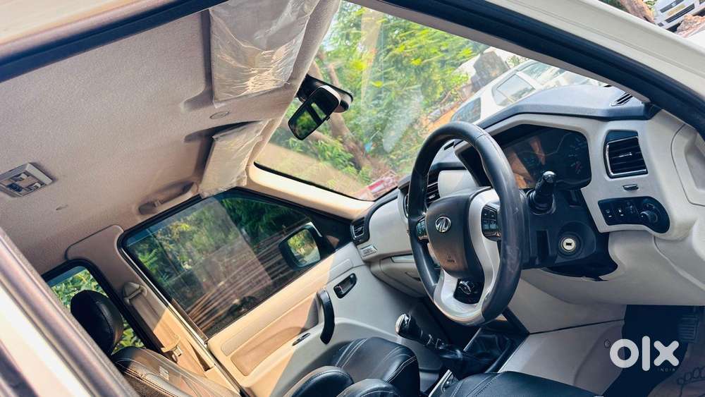 Mahindra Scorpio S10, 2015, Diesel