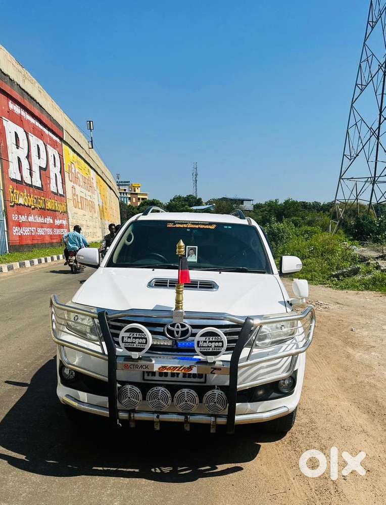Toyota Fortuner 2014 Diesel 186000 Km Driven