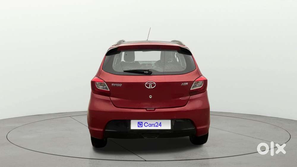 Tata Tiago 1.2 Revotron Xza, 2018, Petrol