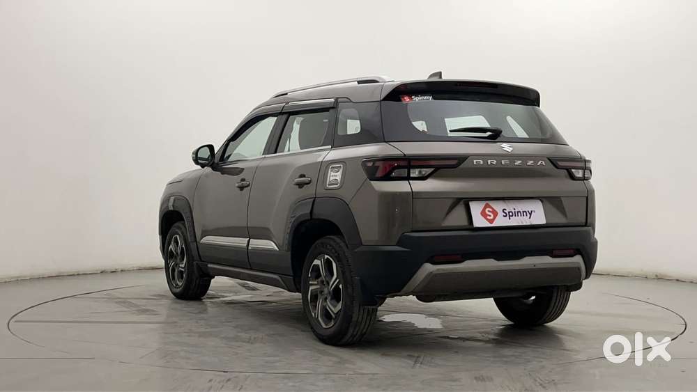 Maruti Suzuki Brezza 1.5 Zxi At Smart Hybrid Dual Tone, 2023, Petrol