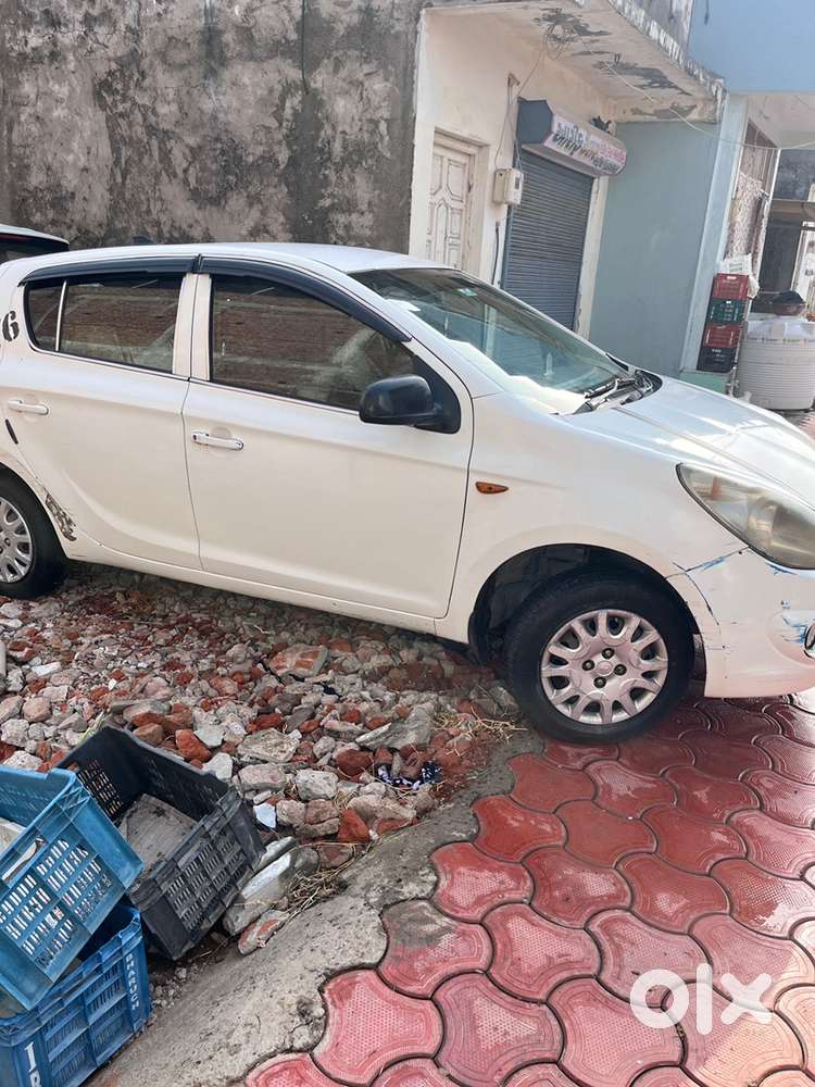 Hyundai I20 2011 Cng & Hybrids Good Condition