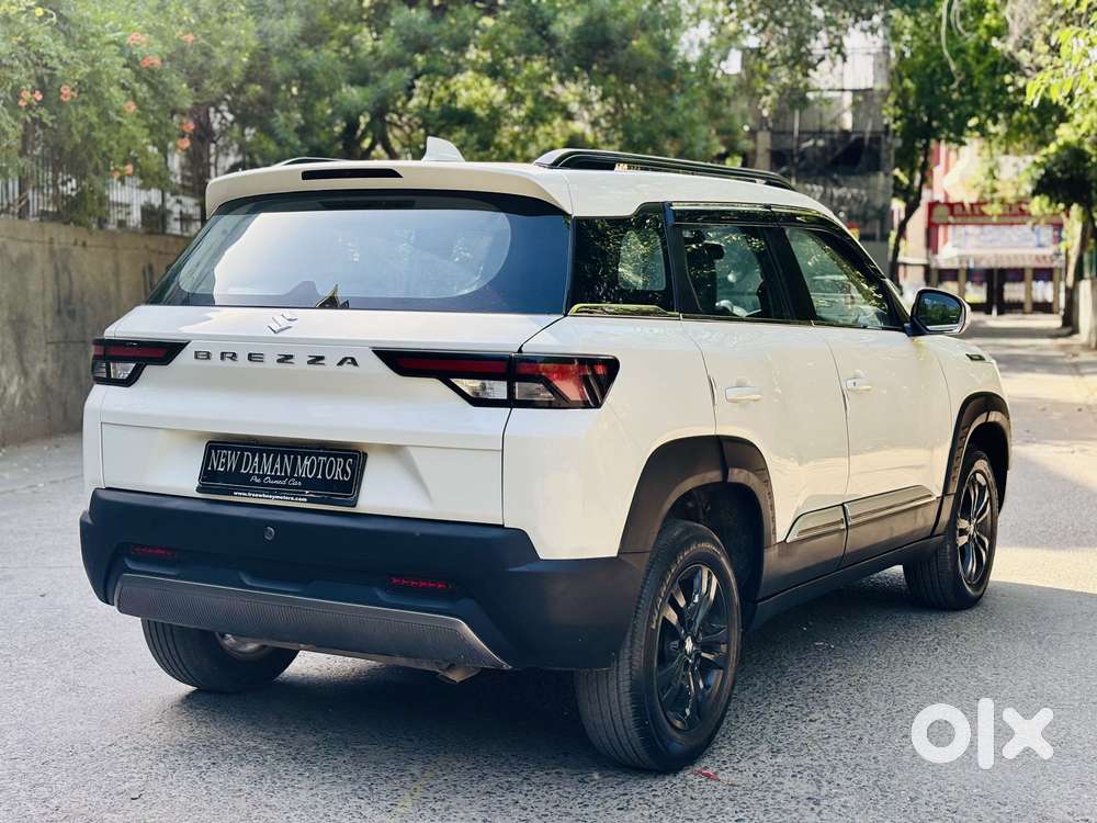 Maruti Suzuki Brezza 1.5 Lxi Smart Hybrid, 2024, Petrol