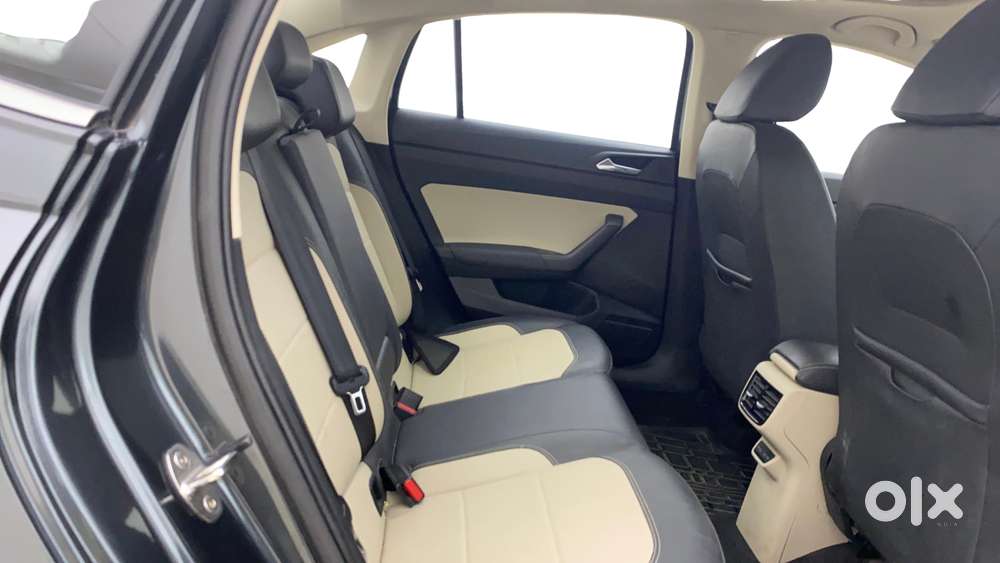 Skoda Slavia 1.0 Tsi Style At, 2023, Petrol