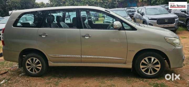 Toyota Innova 2.5 E 7 Str, 2015, Diesel