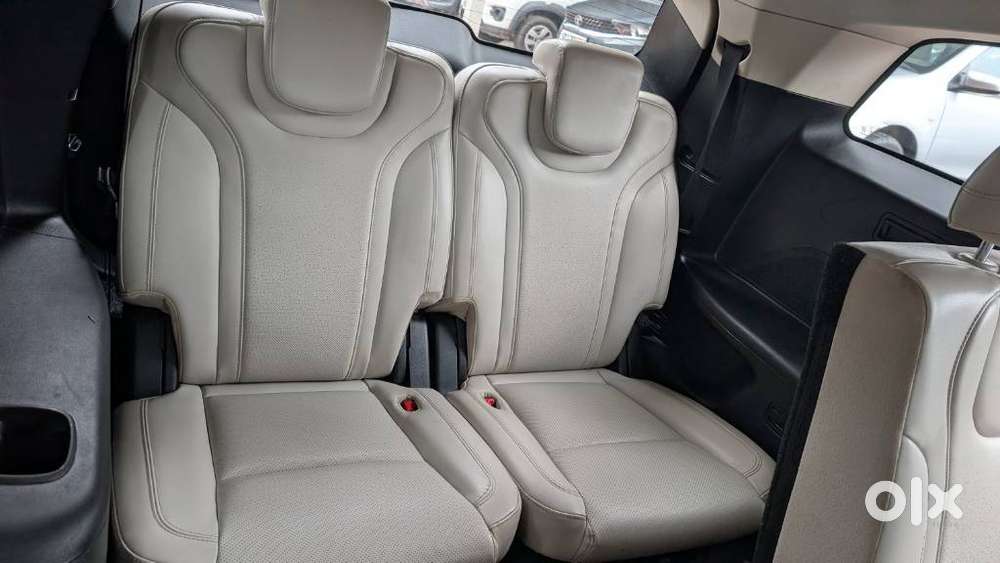 Mahindra Xuv700 2.2 Ax 7 Diesel At Luxury Pack Str, 2022, Diesel