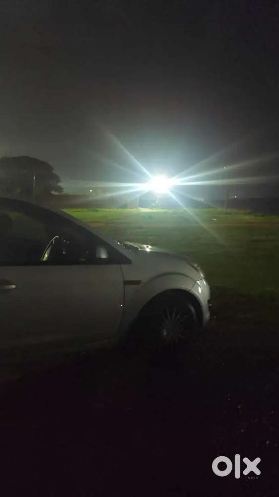 Ford Figo.    .