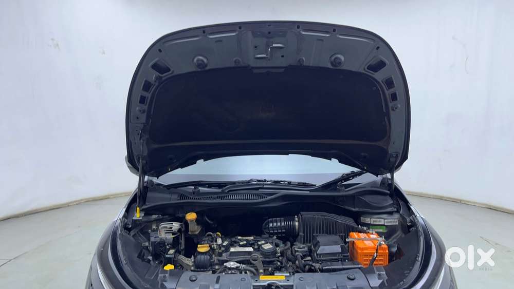 Tata Altroz 1.2 Xm Plus, 2022, Petrol
