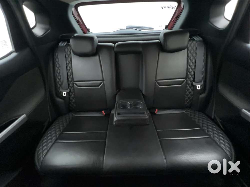 Nissan Magnite 1.0 Xv Premium Turbo Cvt (o) Dual Tone, 2022, Petrol