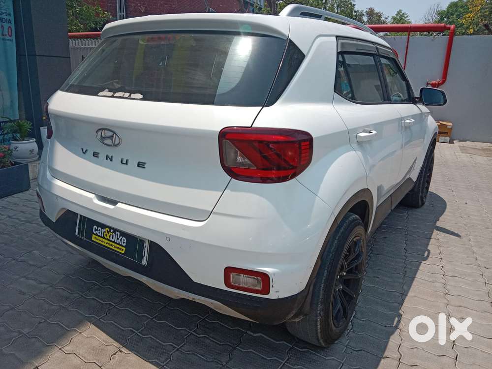 Hyundai Venue S 1.2 Petrol, 2021, Petrol