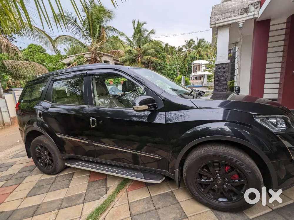 Mahindra Xuv500 2015 Diesel 87000 Km Driven Well Maintained