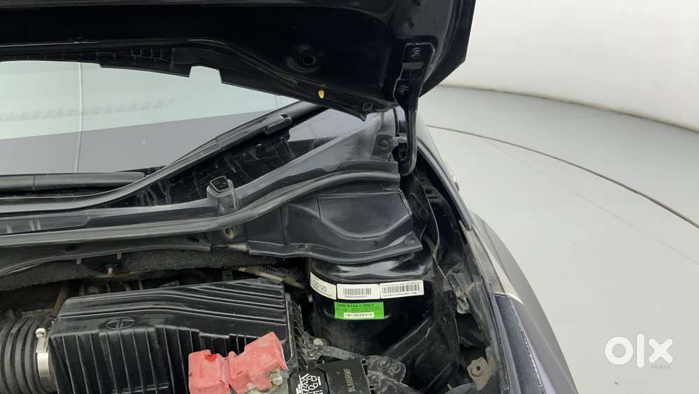 Tata Altroz 1.2 Xza Plus Dark Edition Dct, 2022, Petrol