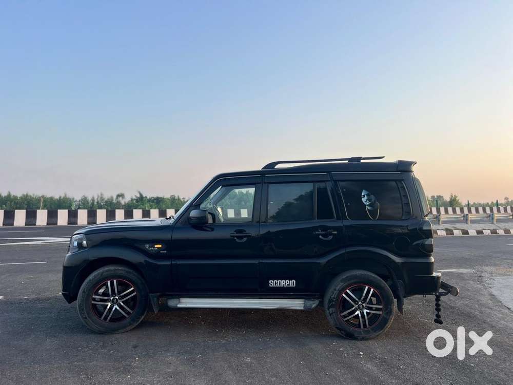 Mahindra Diesel Car 2028 Km Driven