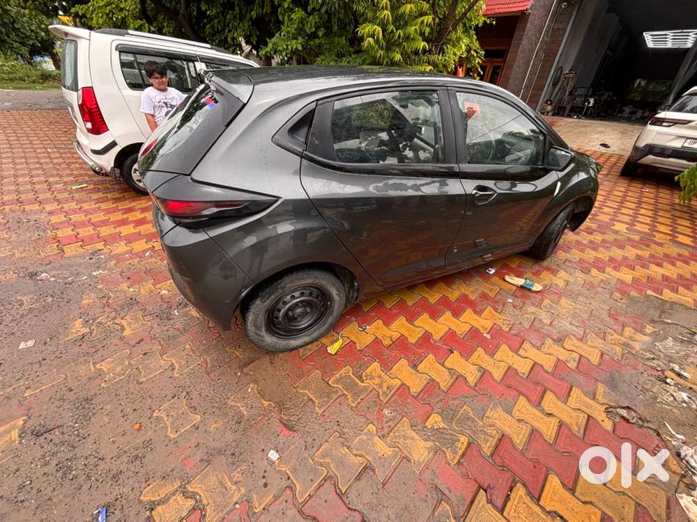 Tata Altroz Xe 2021 Cng Plus Petrol