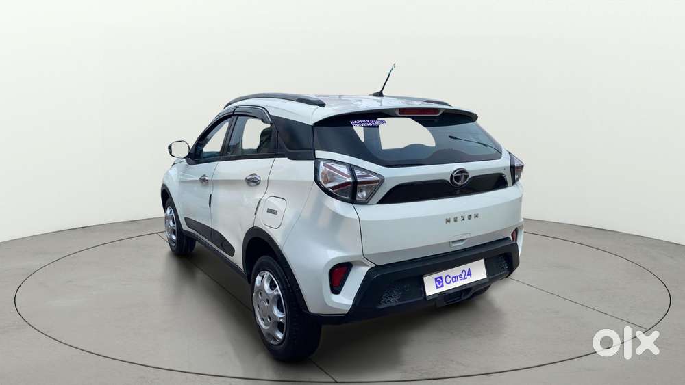 Tata Nexon 1.2 Revotron Xma Amt, 2022, Petrol
