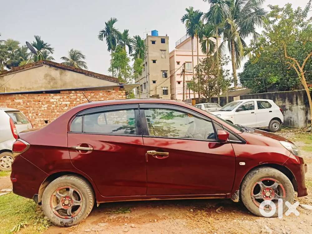 Honda Amaze 2013 Diesel Well Maintained