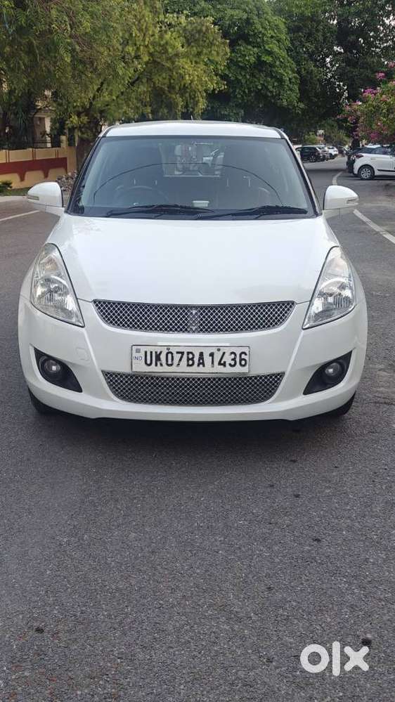 Maruti Suzuki Swift Vxi Optional, 2013, Petrol