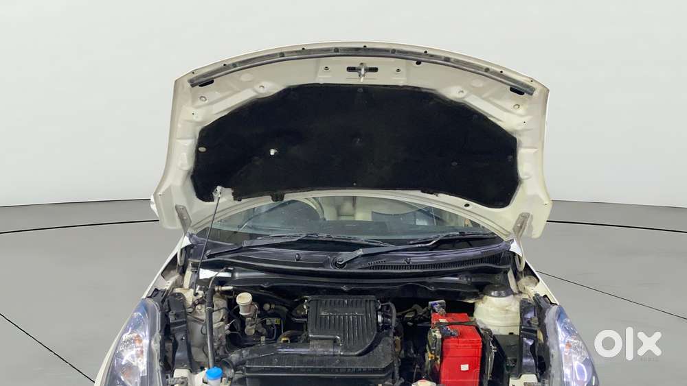 Maruti Suzuki Swift Dzire 1.2 Vxi Bsiv, 2016, Petrol