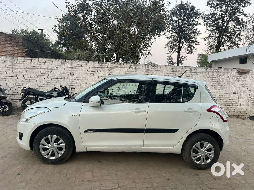 Maruti Suzuki Swift 2011-2014 Vxi, 2013, Petrol