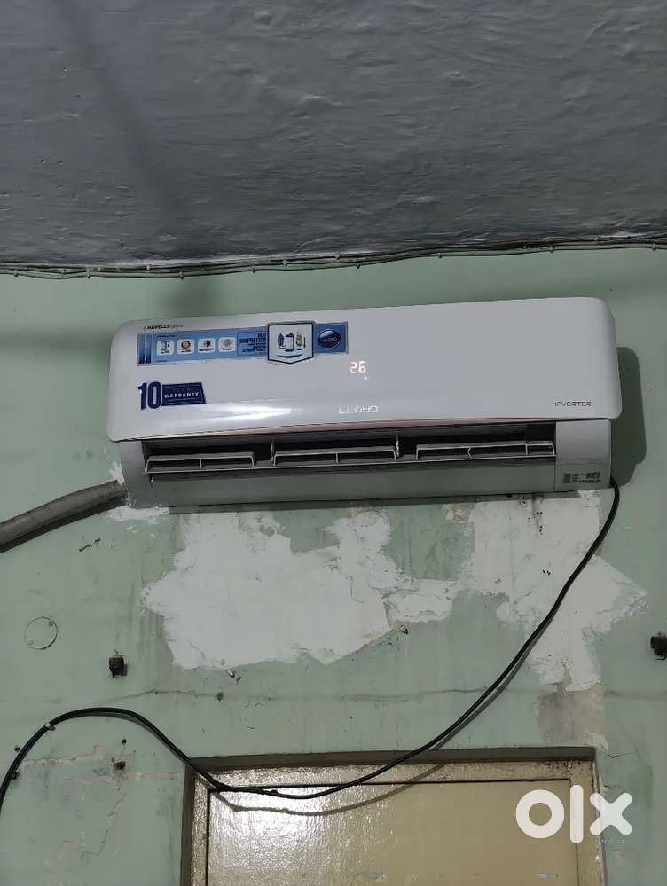 LLyod 1.5 tonn 5 star inverter AC