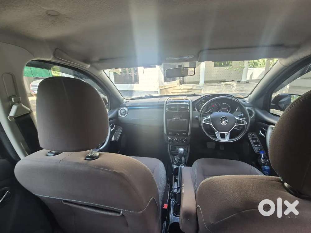 Showroom Condition ,self Used Showroom Servie Only