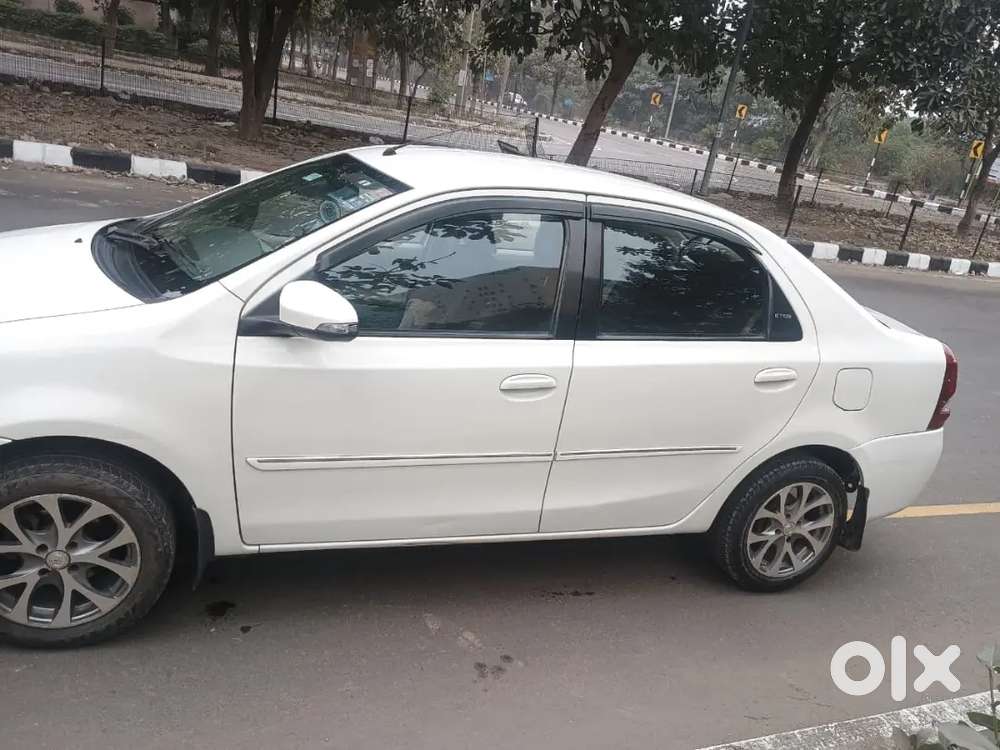 Toyota Etios 2015 Cng & Hybrids Well Maintained