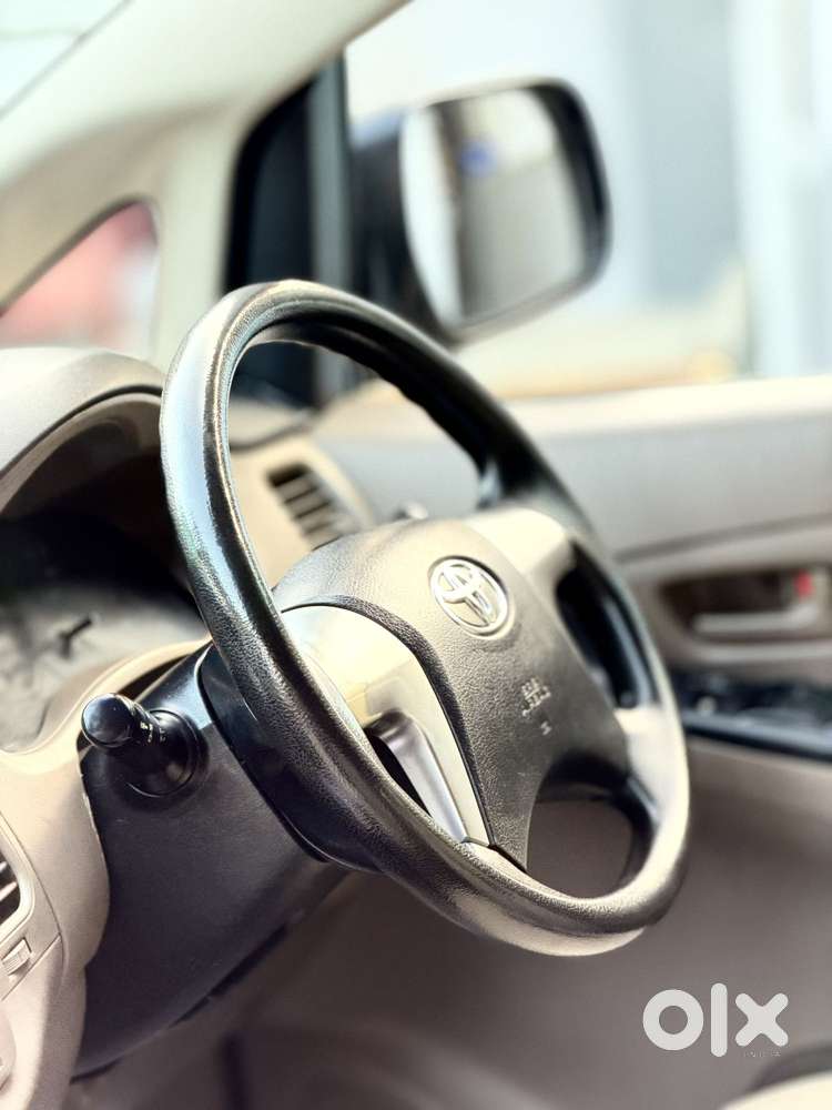 Toyota Innova 2.5 G (diesel) 7 Seater, 2015, Diesel