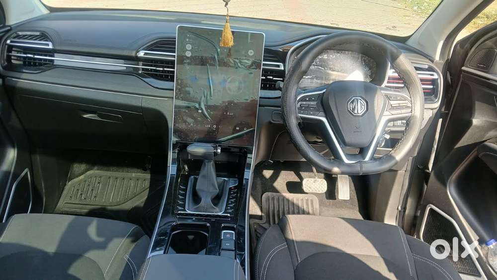 Mg Hector Plus 7 Select Pro 6mt, 2026, Petrol