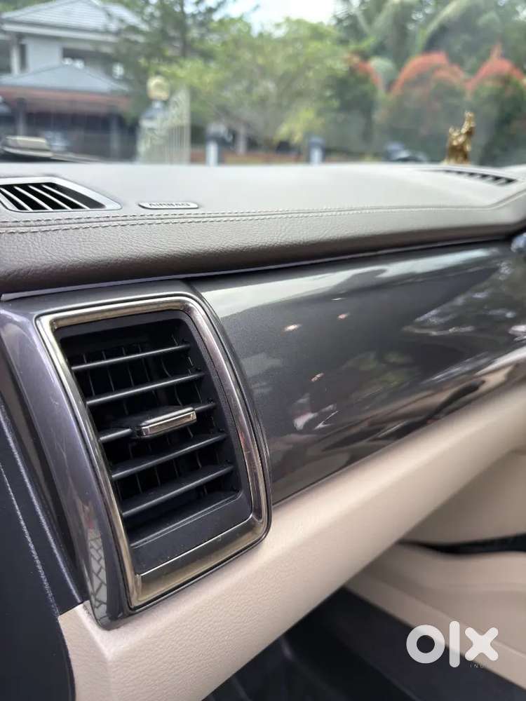 Ford Endeavour 3.2 Titanium 2017