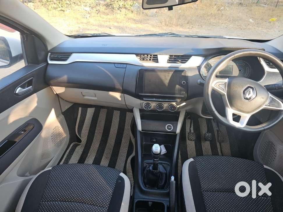 Renault Triber Rxz, 2020, Petrol