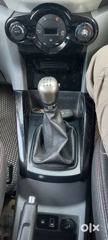 Ford Ecosport  Model 2015 Petrol Last December