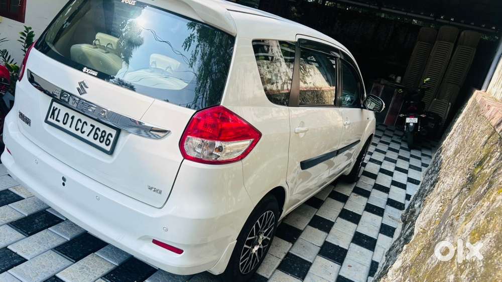 Maruti Suzuki Ertiga 2017 Petrol Well Maintained