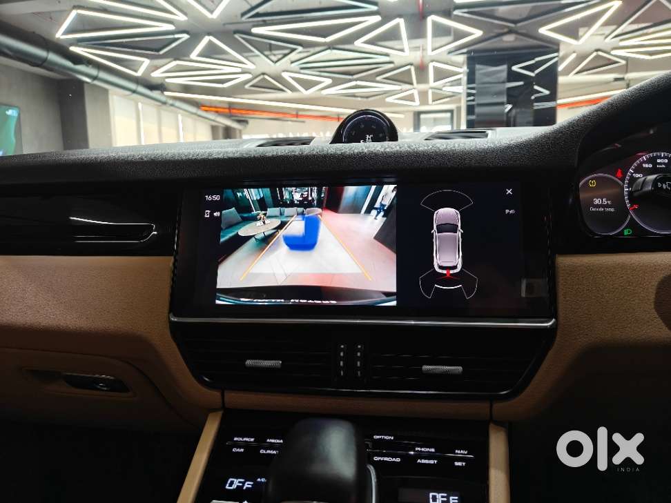 Porsche Cayenne Base, 2022, Petrol