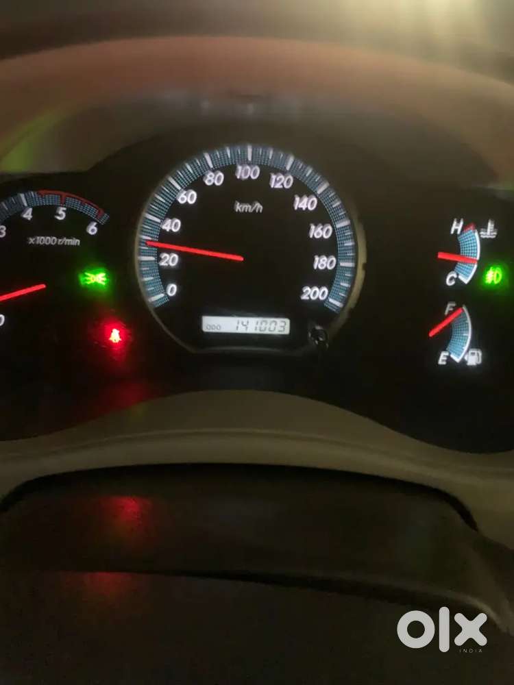 Toyota Innova 2012 Diesel Well Maintained