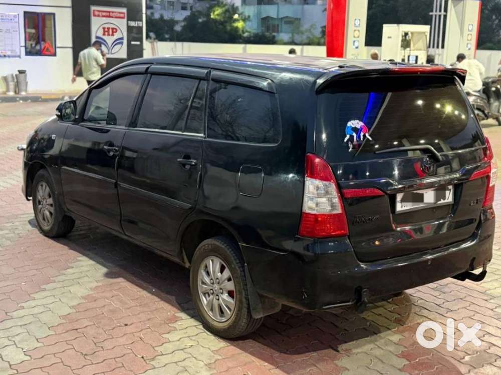Toyota Innova 2004-2011 2.5 V Diesel 8-seater, 2008, Diesel