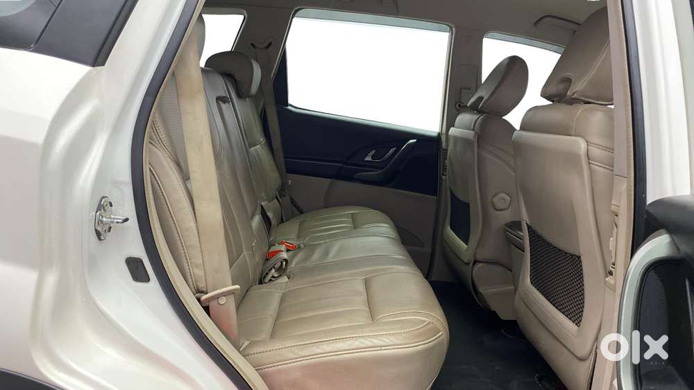 Mahindra Xuv500 W8, 2016, Diesel