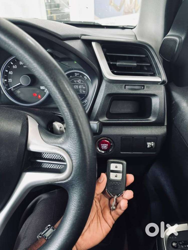Honda Br-v I-vtec V Cvt, 2017, Petrol