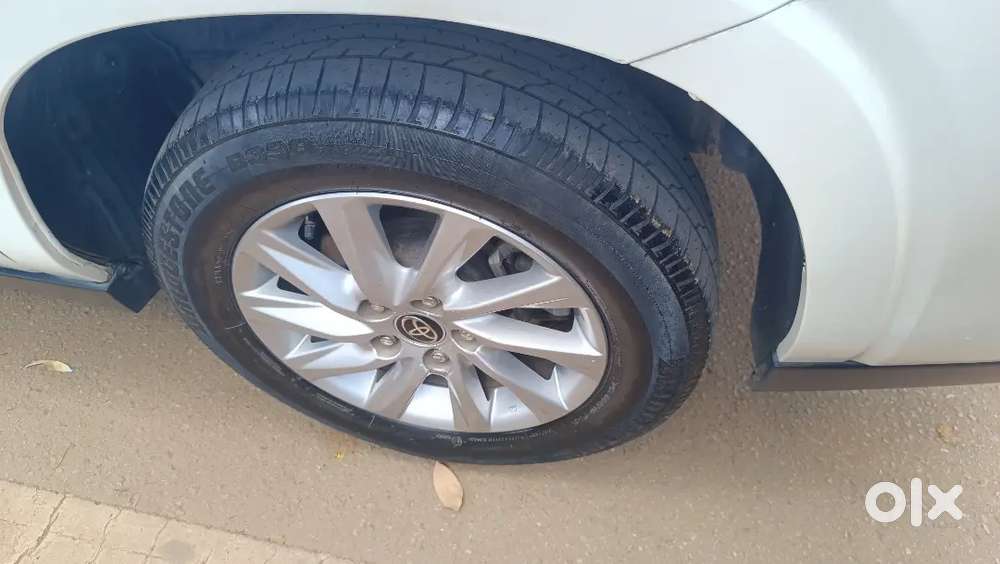 Toyota Innova Hycross 2023
