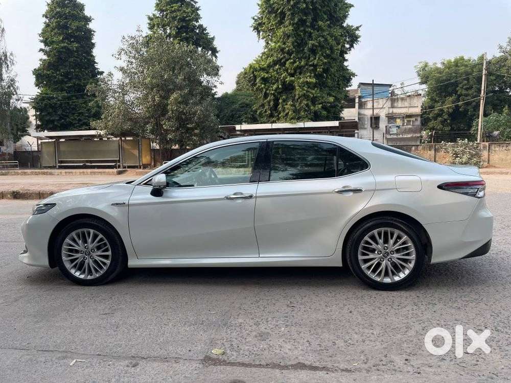 Toyota Camry 2.5 Hybrid, 2019, Petrol