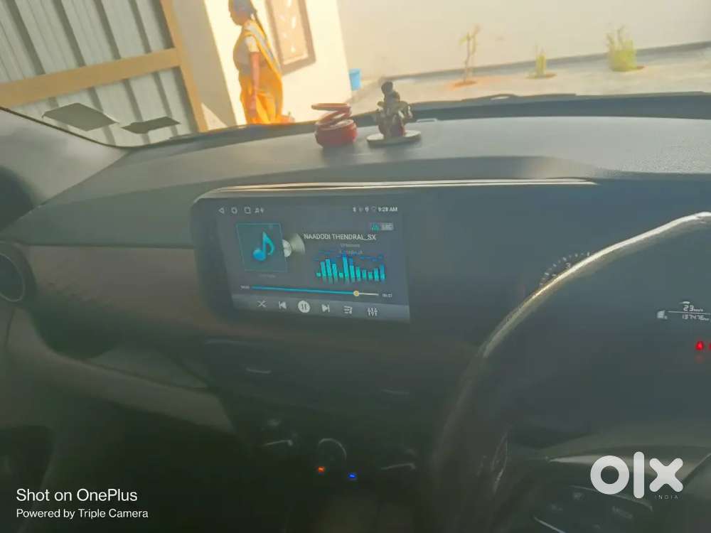 Hyundai Aura 2022 Petrol 137000 Km Driven