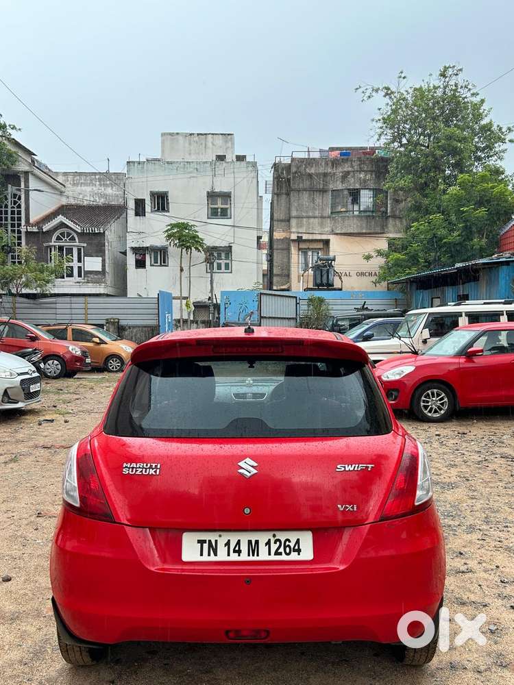 Maruti Suzuki Swift Vxi + Manual, 2017, Petrol