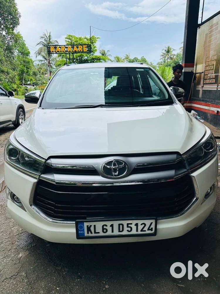 Toyota Innova Crysta 2018 Diesel 120000 Km Driven