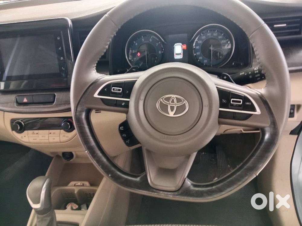 Toyota Rumion V At, 2025, Petrol