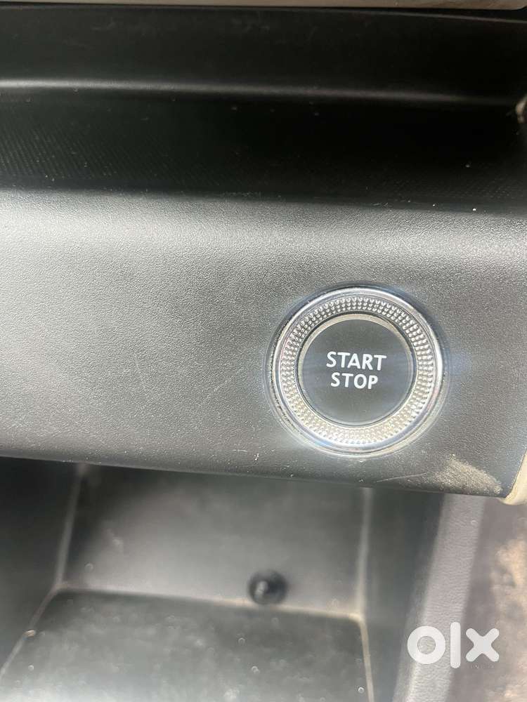 Renault Triber Rxz, 2020, Petrol