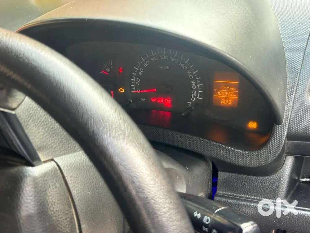 Maruti Suzuki Swift Lxi 2012