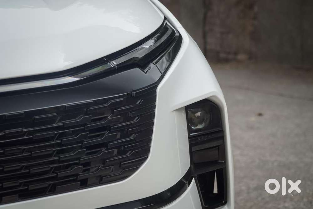 Tata Safari Pure Plus S Dark Edition At, 2025, Diesel