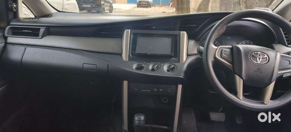 Toyota Innova Crysta 2.8 Gx At, 2017, Diesel