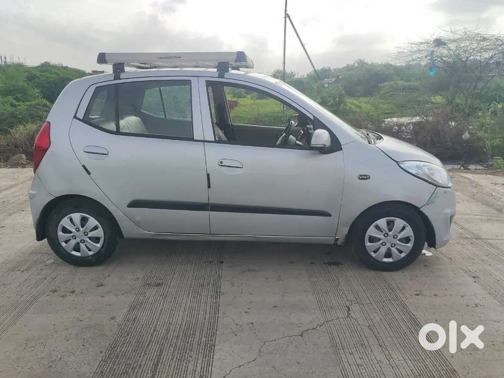Hyundai I10 Sportz 2011 Petrol