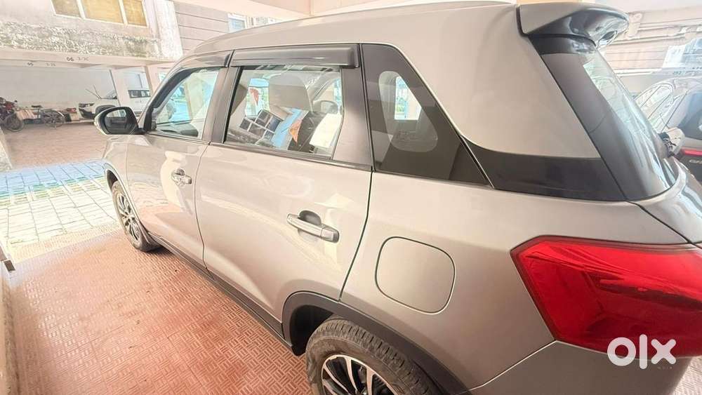 Brezza Zxi+ April’2022 Model. Silver Colour.